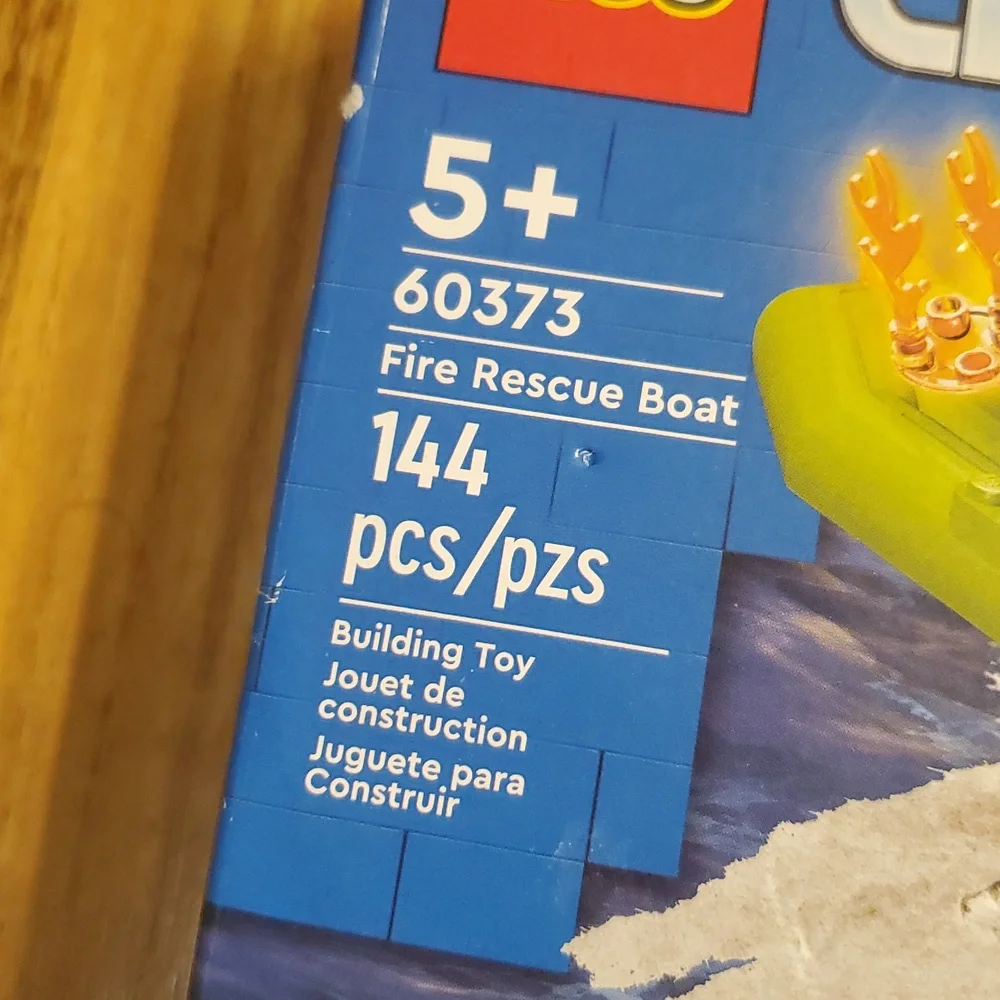 Lego City 60373 Fire Rescue Boat Set New In Destroyed Box‎